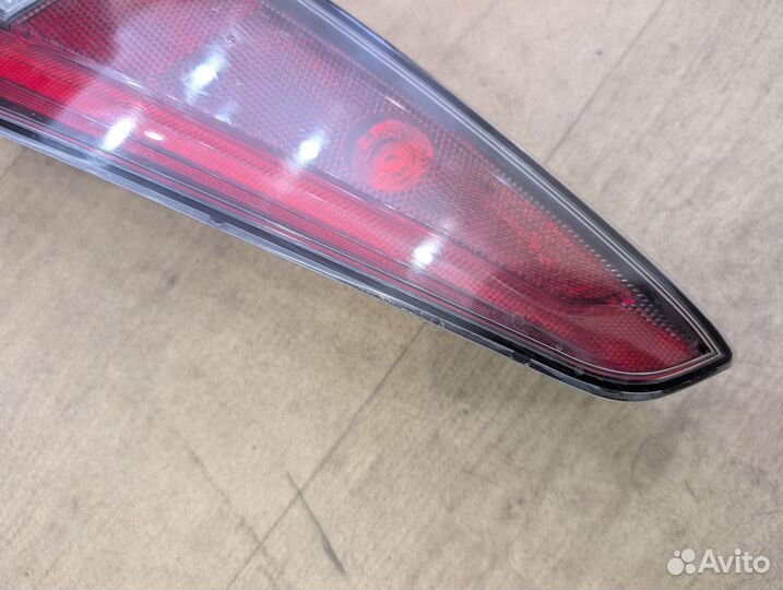 Стоп Toyota Prius ZVW50 2ZR-FXE Прав. Задн