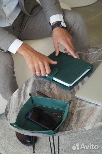 Блокнот ежедневник с гравировкой из кожи