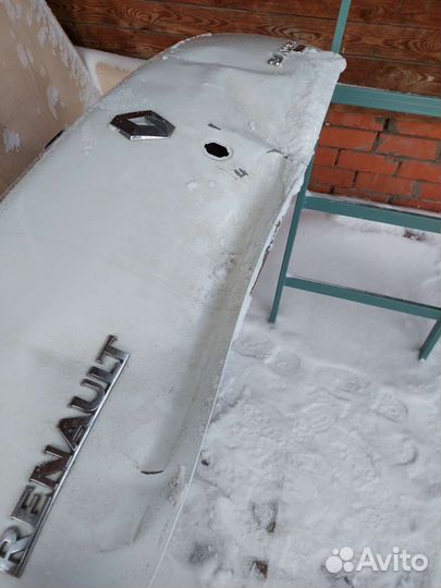 Крышка багажника renault sandero 1