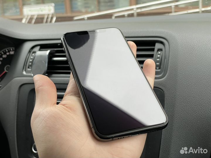 iPhone 11 Pro, 64 ГБ