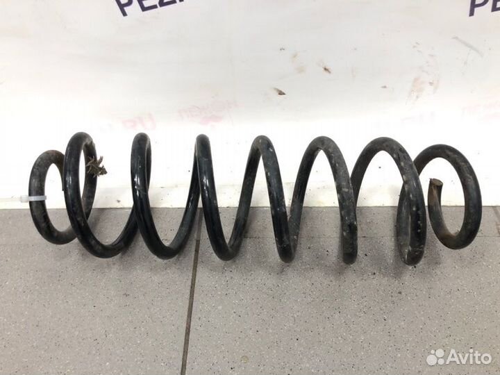 Пружина задняя Skoda Octavia универсал 1.8 бензин