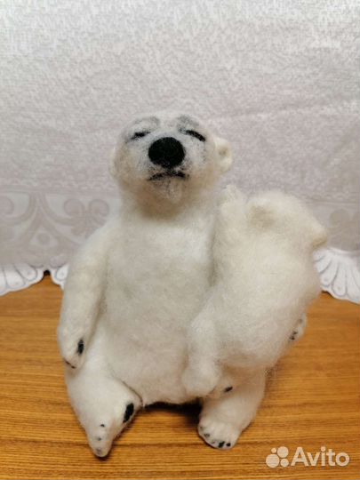 Медведица с медвежонком, валяные