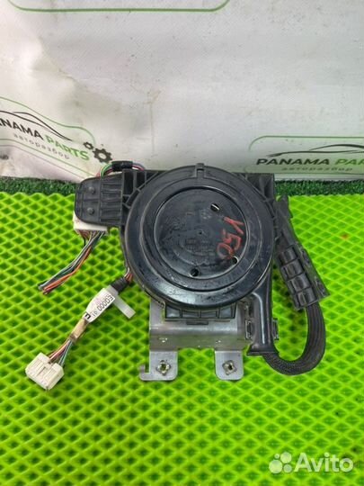 Проводка крышки багажника Nissan Fuga PY50 3.5