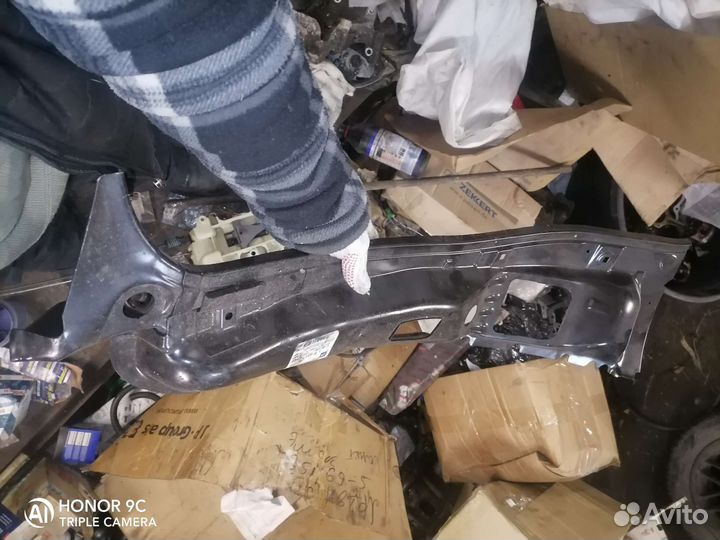 Панель задней полки