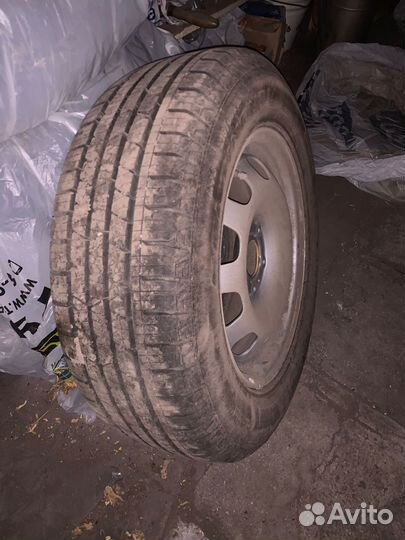 Continental ContiCrossContact LX2 215/65 R16 98H