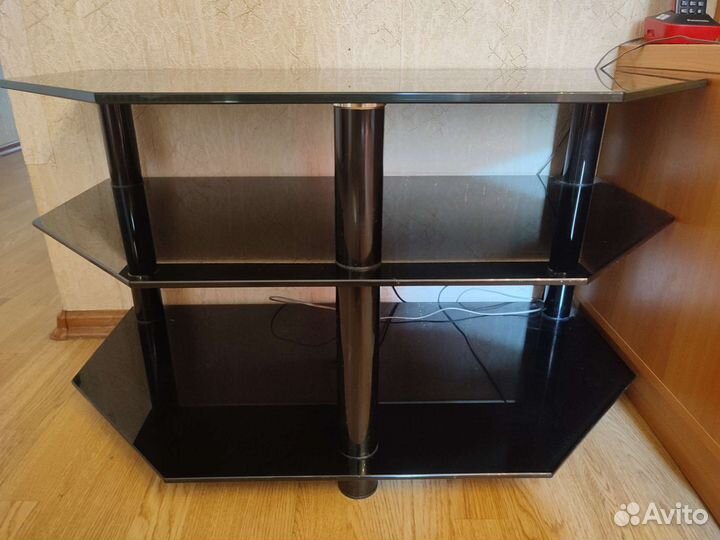 Стеклянная тумба (столик) под тв
