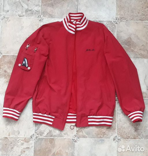 Куртка-ветровка мужская размер 44-46 мерить на 48