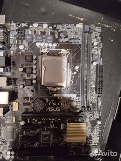 Материнская плата