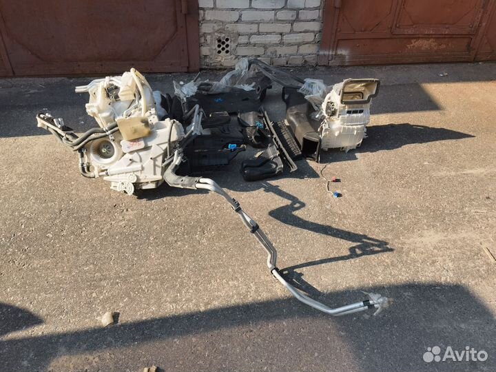 Печка салона передняя и задняя Voxy/Noah