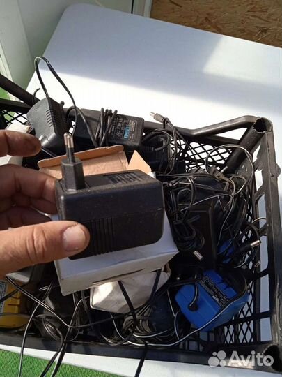 Зарядки для детских электромобилей