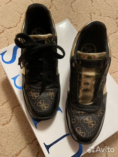 Кроссовки женские 36 размер