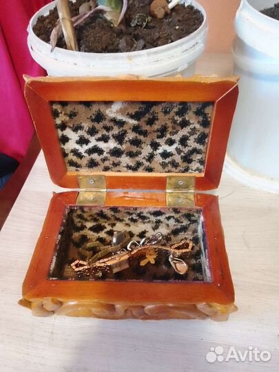 Шкатулка деревянная старинная ручной работы