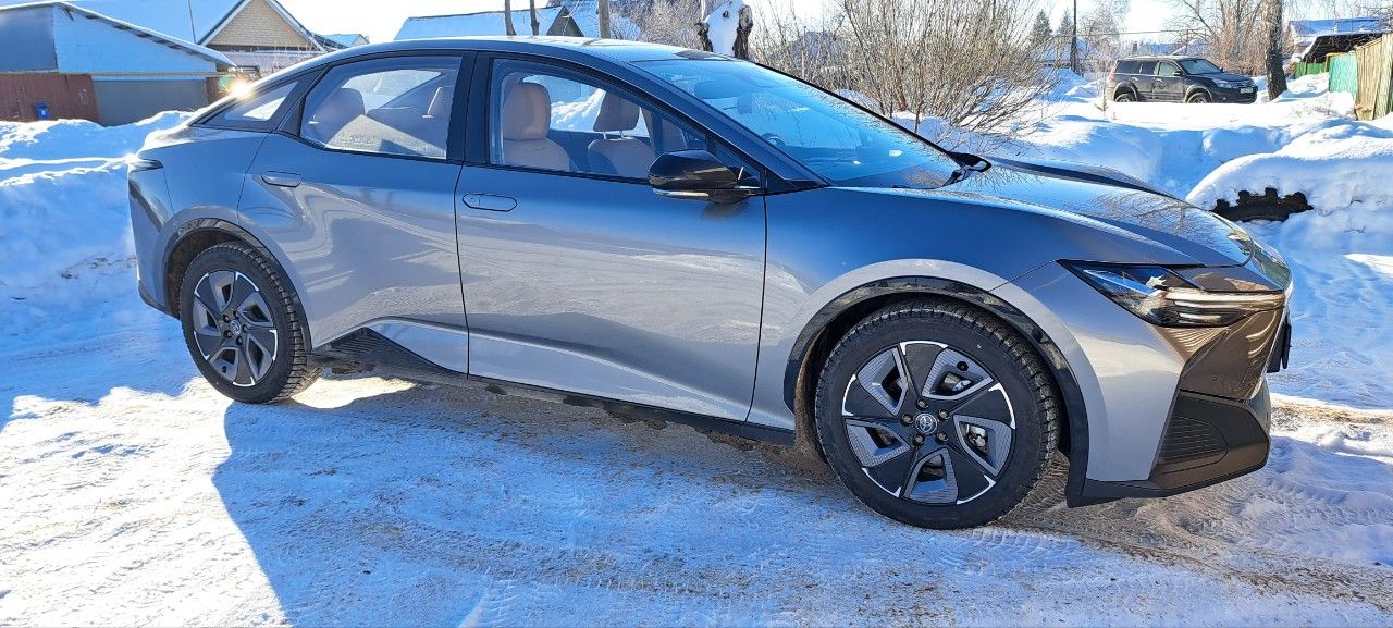 Toyota bZ3: фото из отзыва