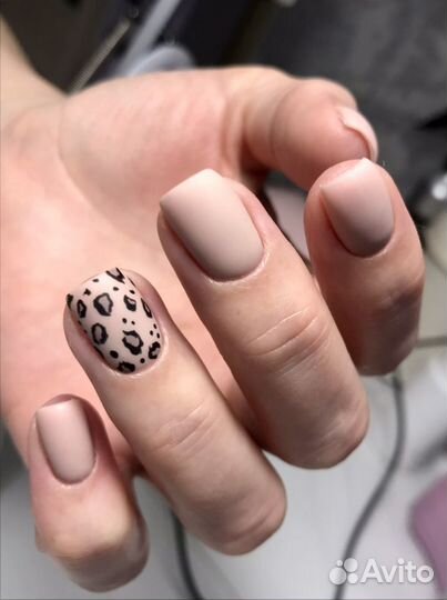 Маникюр, педикюр