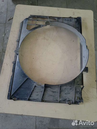 Диффузор радиатора Nissan Terrano 2 Ниссан Террано