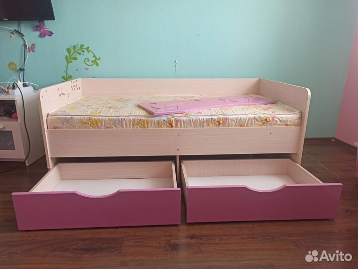 Детская кровать от 3 лет с матрасом бу