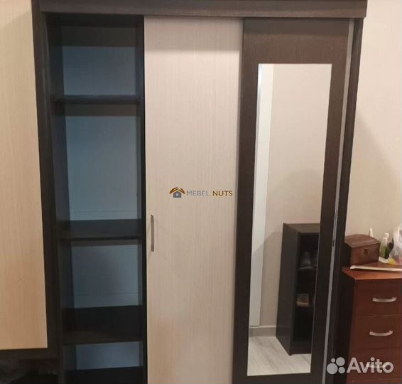 Шкаф купе с зеркалом