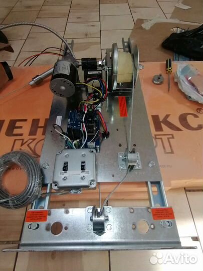 Лифт для люстры до 90 кг Aladdin ALL200 (сша)