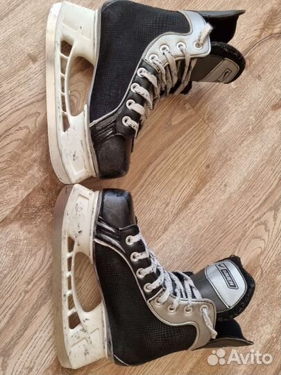 Хоккейные Коньки bauer supreme elite eur 37.5