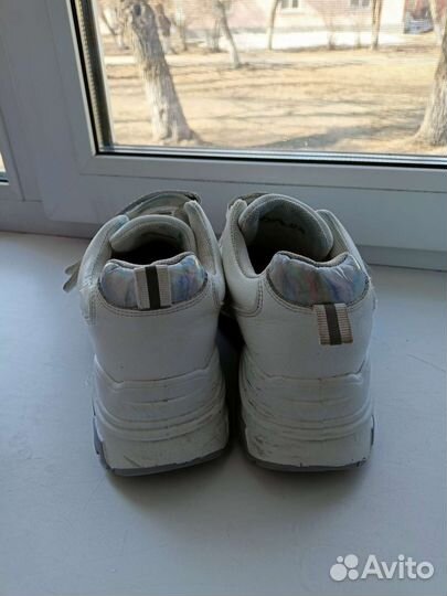 Кроссовки для девочки 35 размер