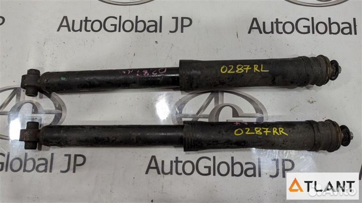 Амортизатор задний toyota prius