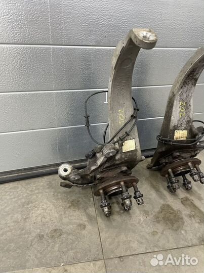 Кулак передний Jaguar xj x351