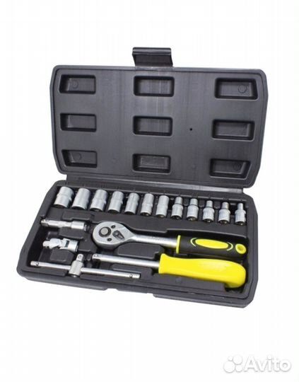 Набор инструментов для автомобиля в кейсе