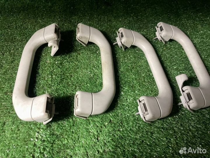 Ручка потолка Skoda octavia tour