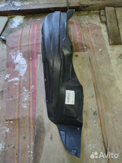Подкрылок передний правый Хундай Гетц