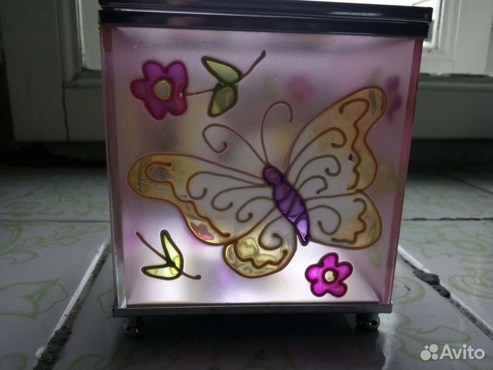 Шкатулка для украшений