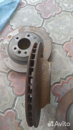 Тормозные диски Порш Кайен, Фольцваген передние