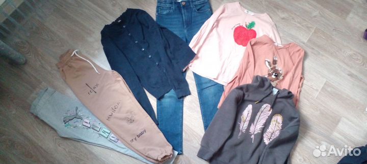 Пакет одежды для девочки 128-134
