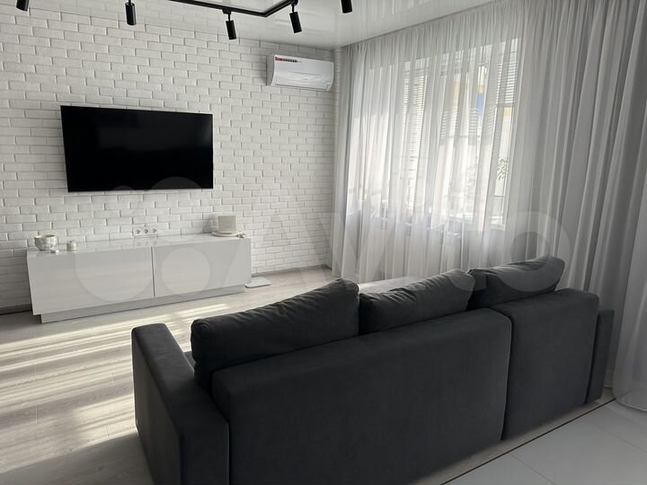 Квартира-студия, 39 м², 8/9 эт.