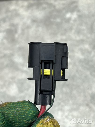 Разъем на вентилятор BMW BMW F20 F21 F30 F31 F32