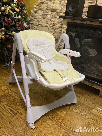 Стульчик для кормления Happy Baby William Classic