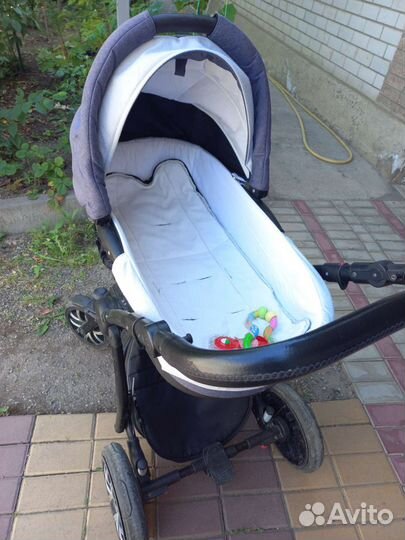 Прогулочная коляска 2 в 1