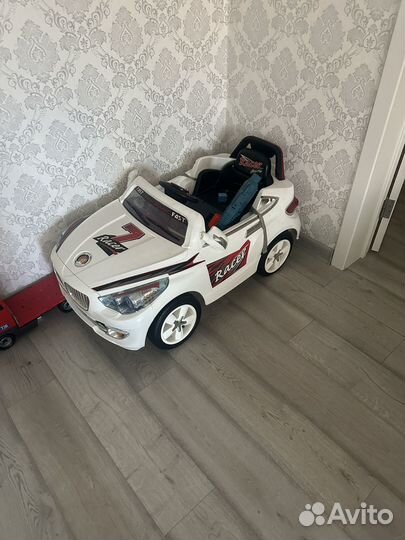 Детский электромобиль бу