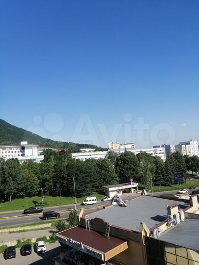 2-к. квартира, 60 м², 8/18 эт.