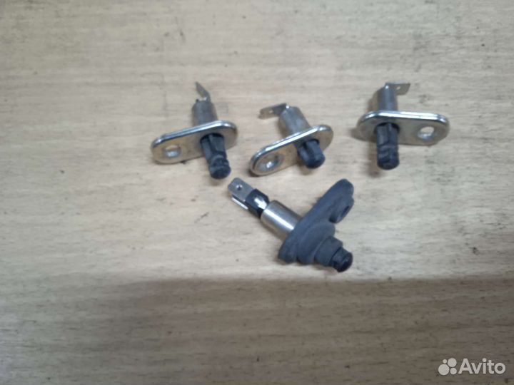 Концевой выключатель к-кт. BMW E28 бмв 5 E28