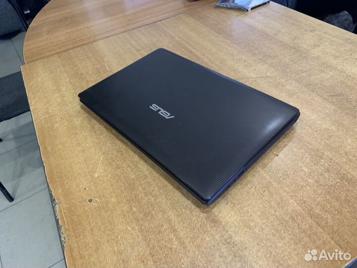 Asus X53BY в хорошем состоянии с SSD