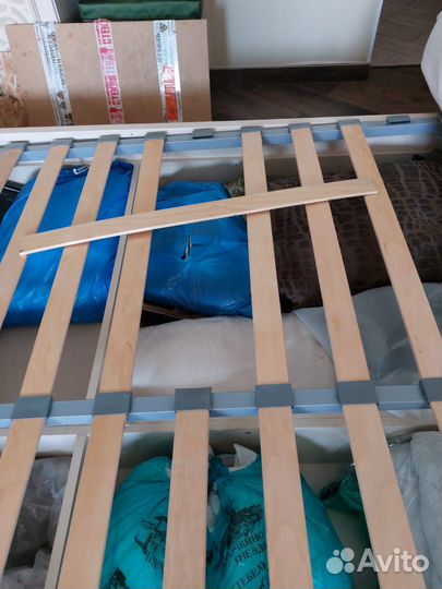 Ремонт мягкой мебели на дому. Ремонт кровати