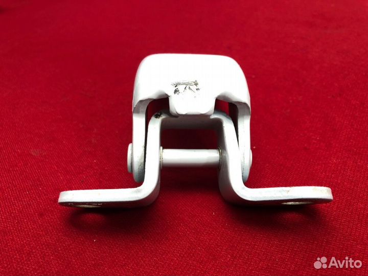 Верхняя петля передняя правая Chery Crosseastar