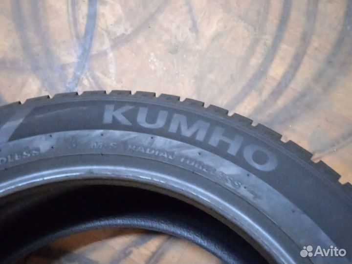 Kumho WinterCraft WP51 215/55 R17 98T