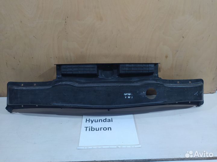 Усилитель заднего бампера Hyundai Tiburon, 2007г