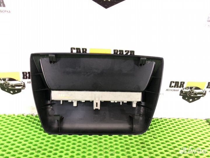 Фонарь задний на полку (стоп-сигнал) Toyota Camry