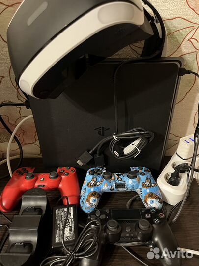 Продам комплект ps4