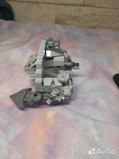 Большое количество серых деталей Lego