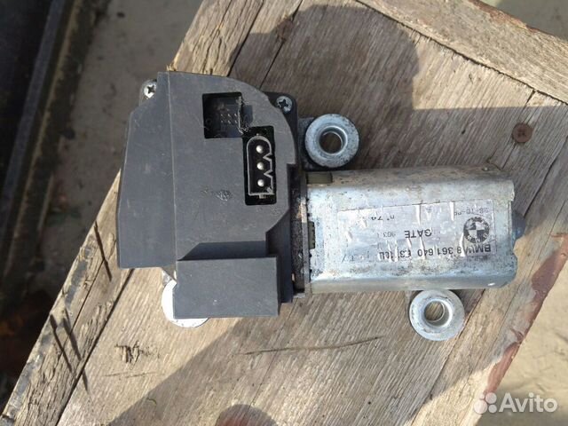 Мотор заднего стеклоочистителя