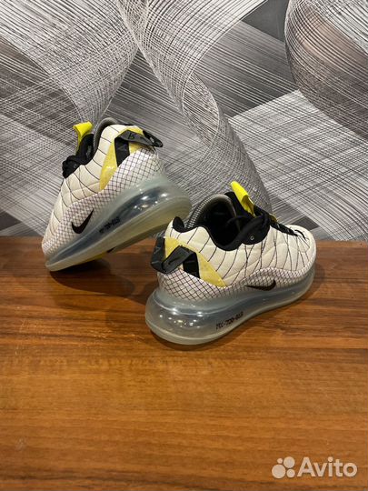 Кроссовки Nike air max 720 размер 40