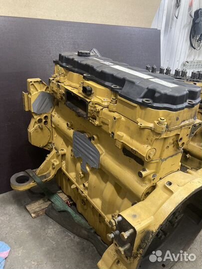 Двигатель тель CAT C9